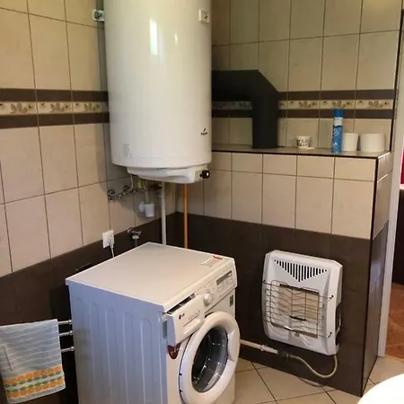 Mate Vendeghaz Apartment Balatonkeresztur